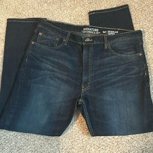 Men’s Signature Levi Strauss Regular Taper Jeans